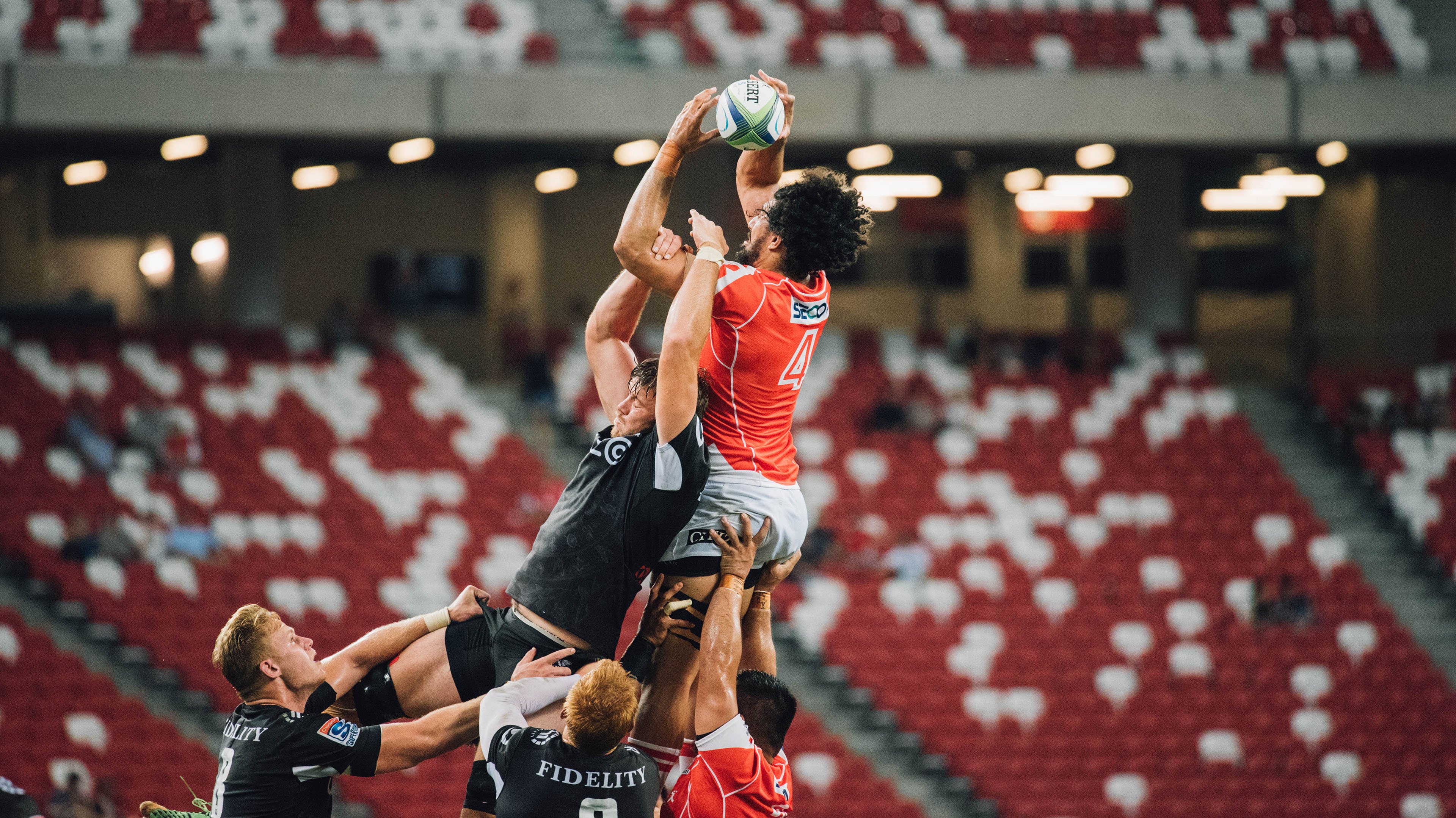 喀麦隆雄狮怒吼！卢卡库致命一击，中场铁三角铸就G组首胜